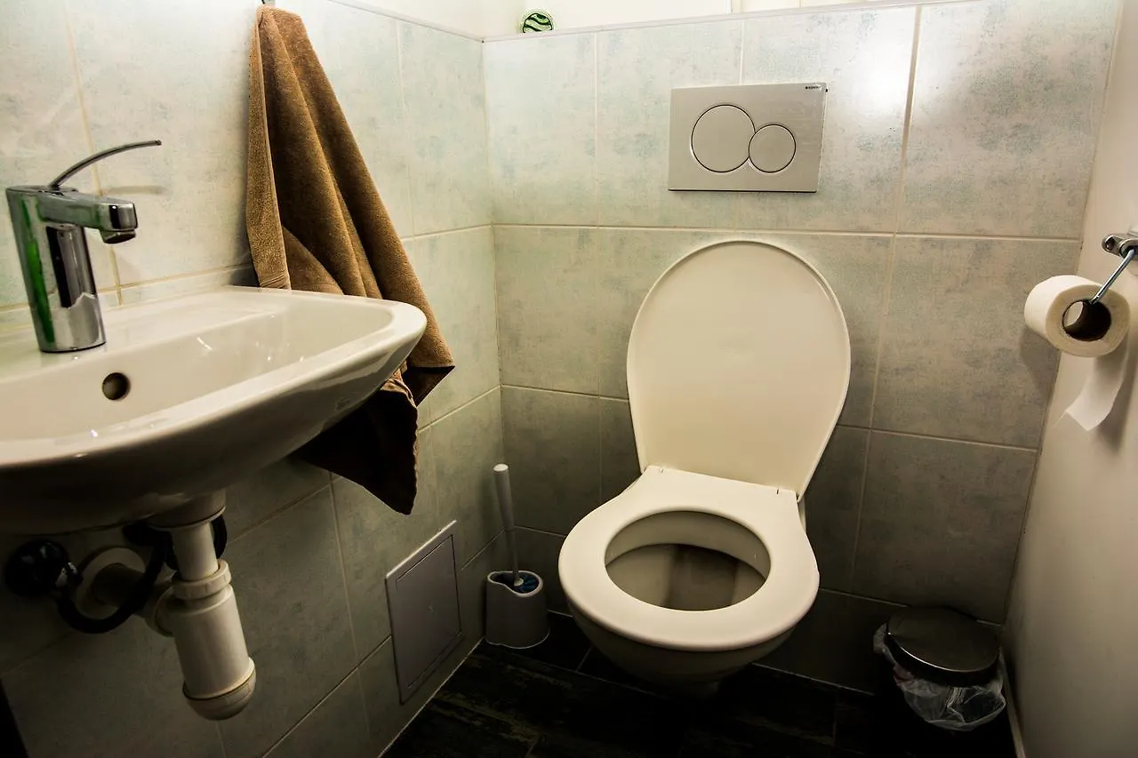 Hostel Onefam Miru Praga Czechy