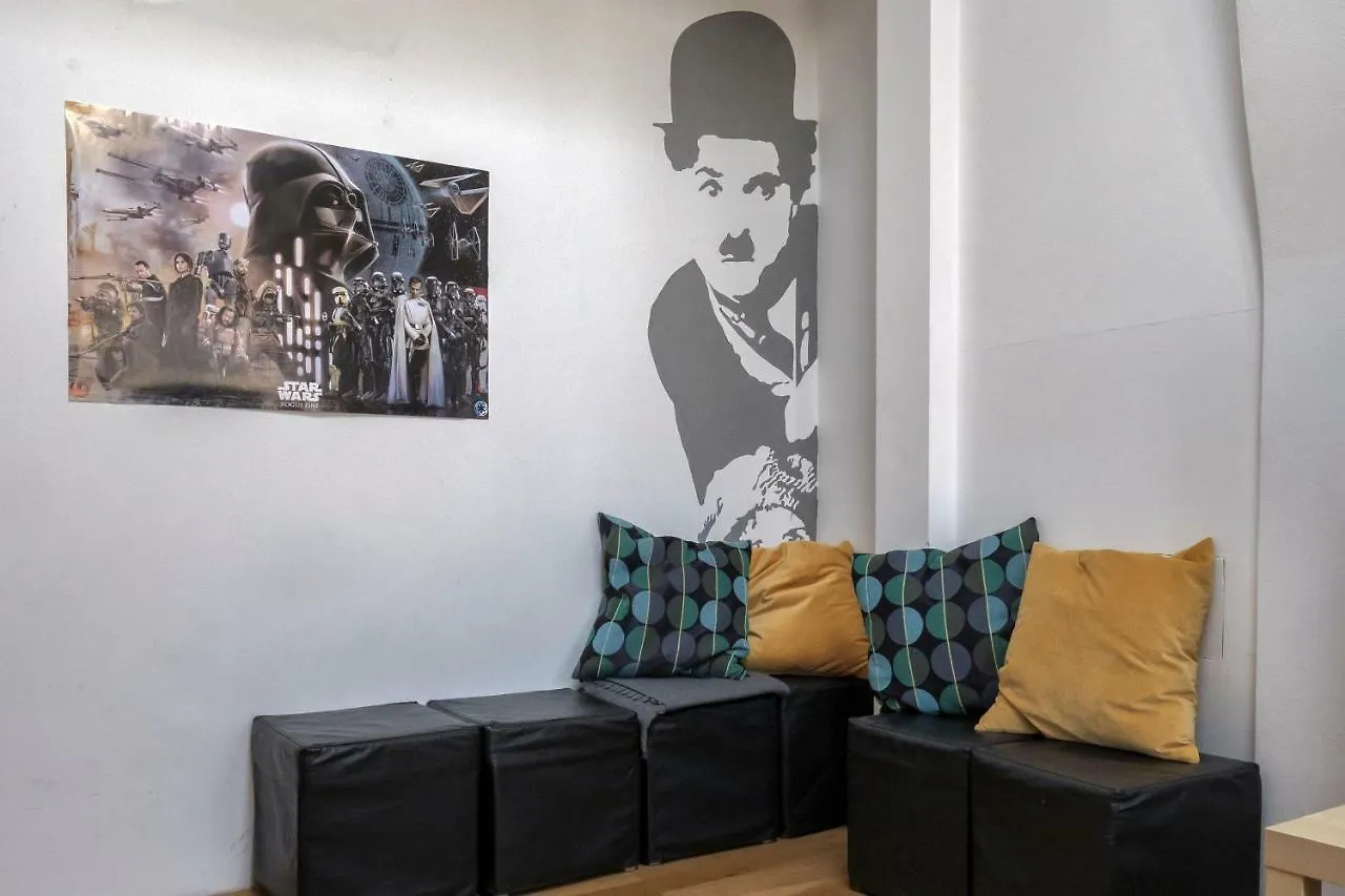 Hostel Onefam Miru Praga